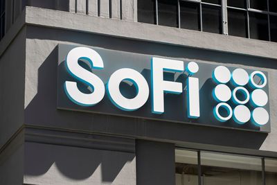 Why SoFi Stock Is Falling on Earnings and How to Play Shares Here
